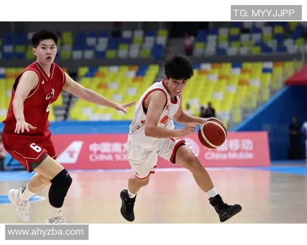 赛后分析：上海篮球队与北京篮球队的战术配合与表现评估